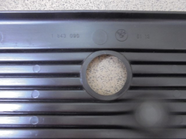 BMW_318_E21_ussere_Blende_Ziergitter_4_