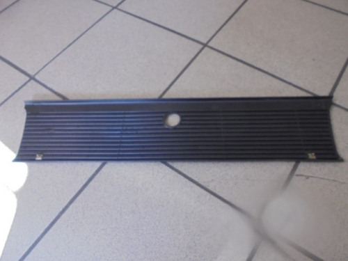 BMW_318_E21_ussere_Blende_Ziergitter_5_