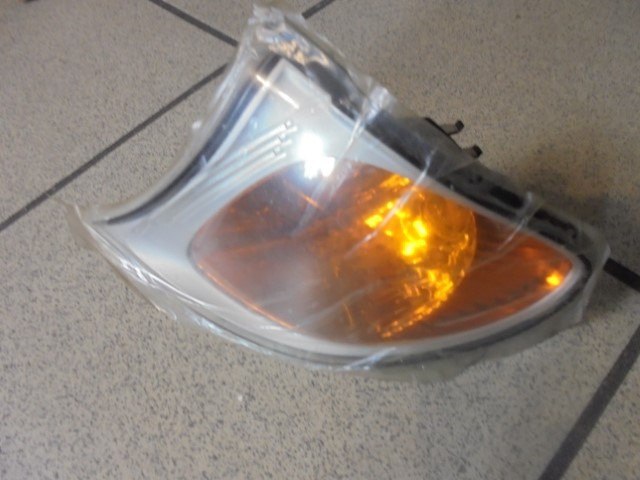 BMW_3er_E46_Blinkleuchte_links_weiss_2_