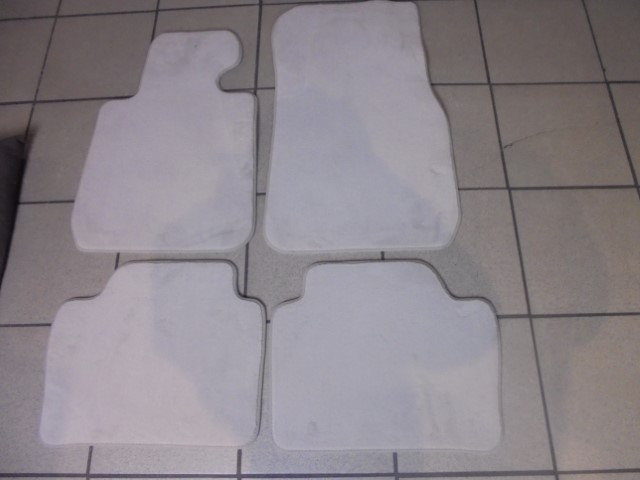 BMW_3er_Fu_matten_Velours_4-teilig_Oyster_NEU_1_