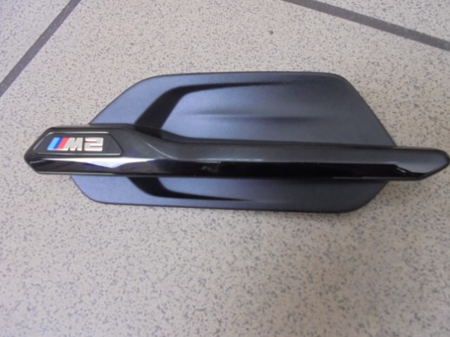 BMW_M2_Kiemen_Seitenwand_links_hochglanz_schwarz_M2_F87_2_