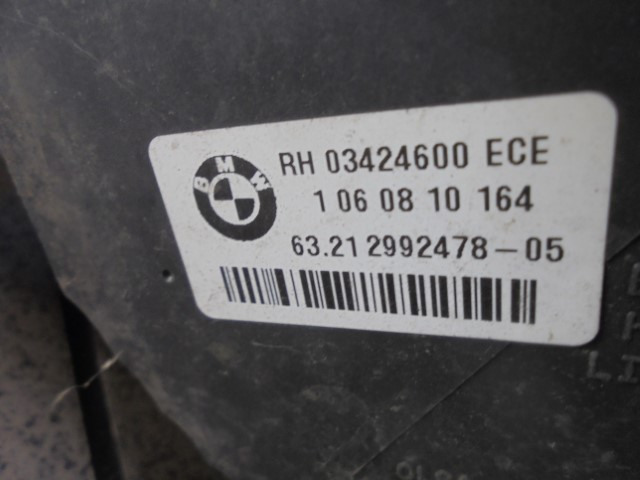 BMW_X1_Heckleuchte_Seitenwand_und_Heckklappe_rechts_8_