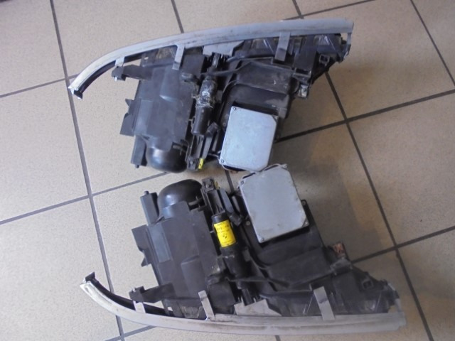 XENON-Scheinwerfer_f_r_BMW_E46_Limousine_und_Touring_gebraucht_1_