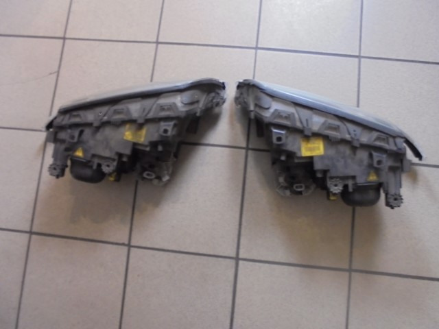 XENON-Scheinwerfer_f_r_BMW_E46_Limousine_und_Touring_gebraucht_7_