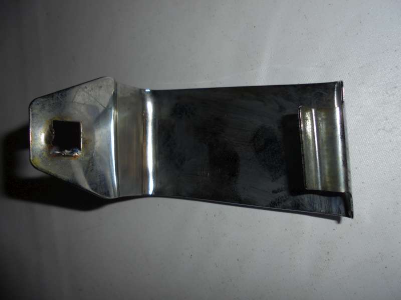 Chrom_-_Blende_rechts_Stossstange_hinten_BMW_E28_Limousine_3_