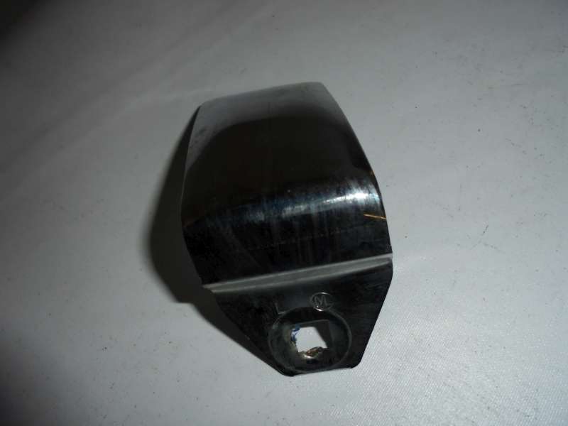 Chrom_-_Blende_rechts_Stossstange_hinten_BMW_E28_Limousine_4_