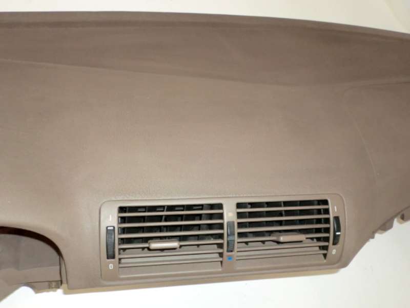 Cockpit_Armaturenbrett_Diverse_Verkleidungen_Instrumententafel_BMW_E39_beige_23_