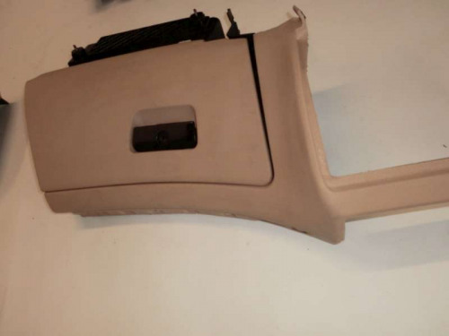 Cockpit_Armaturenbrett_Diverse_Verkleidungen_Instrumententafel_BMW_E39_beige_9_