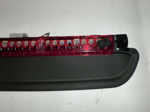 Dritte_Bremsleuchte_3_Bremslicht_BMW_E90_3er_Limousine_63256946619_-_6946619_3_