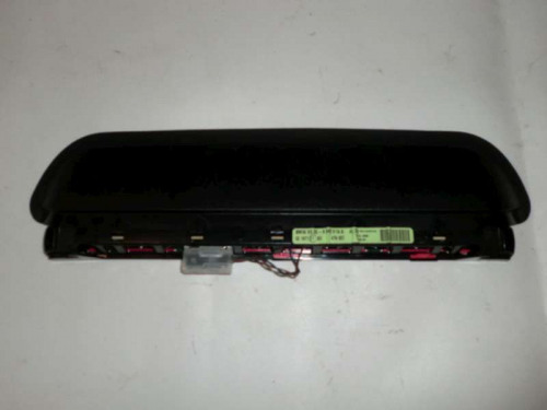 Dritte_Bremsleuchte_3_Bremslicht_BMW_E90_3er_Limousine_63256946619_-_6946619_4_