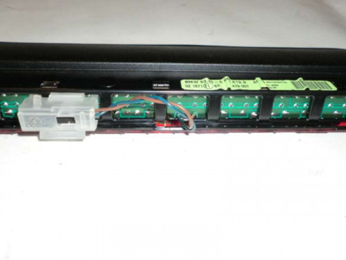 Dritte_Bremsleuchte_3_Bremslicht_BMW_E90_3er_Limousine_63256946619_-_6946619_5_