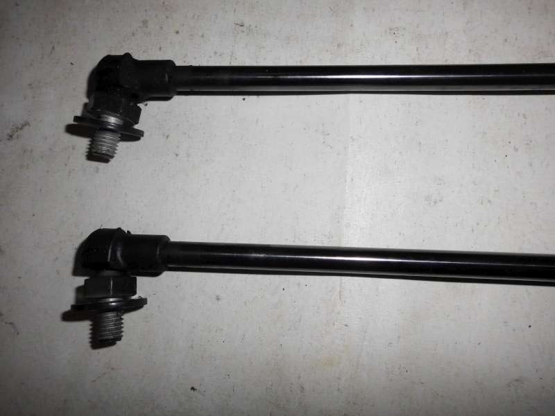 Gasdruckfedern_D_mpfer_Motorhaube_BMW_E90_E91_3er_Touring_Limo_-_7060550_3_