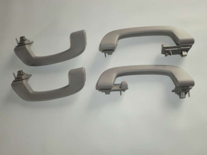 Grauer_Himmel_BMW_1er_F21_mit_Anbauteilen_-_hellgrau_-_BMW_1er_3-T_rer_19_