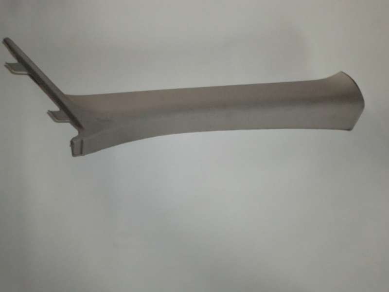 Grauer_Himmel_BMW_1er_F21_mit_Anbauteilen_-_hellgrau_-_BMW_1er_3-T_rer_8_