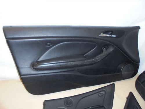 Leder_-_T_rverkleidung_schwarz_BMW_E46_Cabrio_M-Technik_mit_Carbon_Leisten_330i_2_