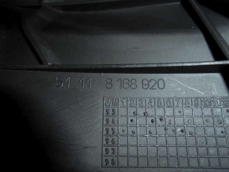 Luftf_hrung_Stosstange_vorne_rechts_BMW_E34_51_11-_8168920_525i_540i_5_