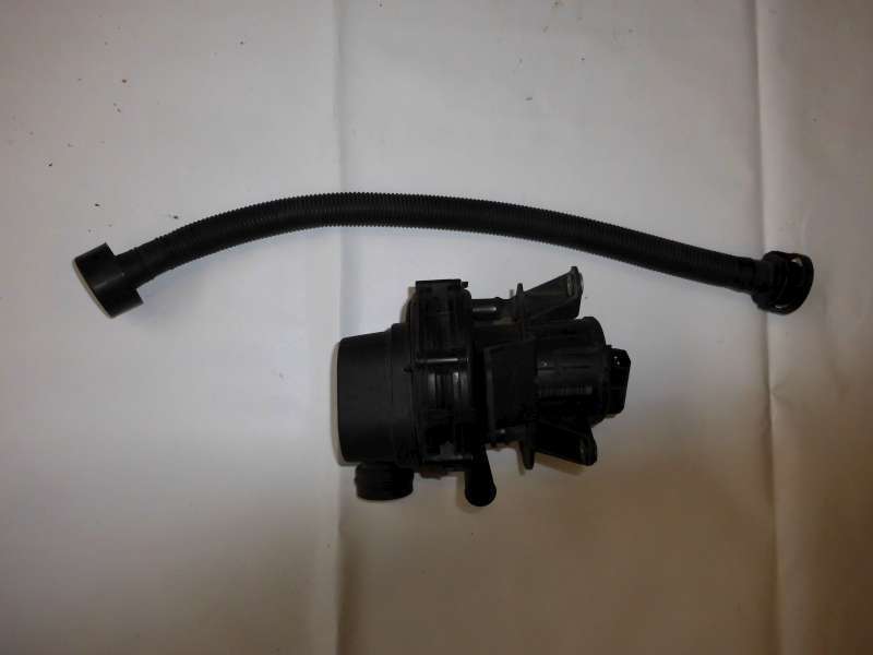 Luftpumpe_Sekund_rluftpumpe_BMW_E36_323ti_Compact