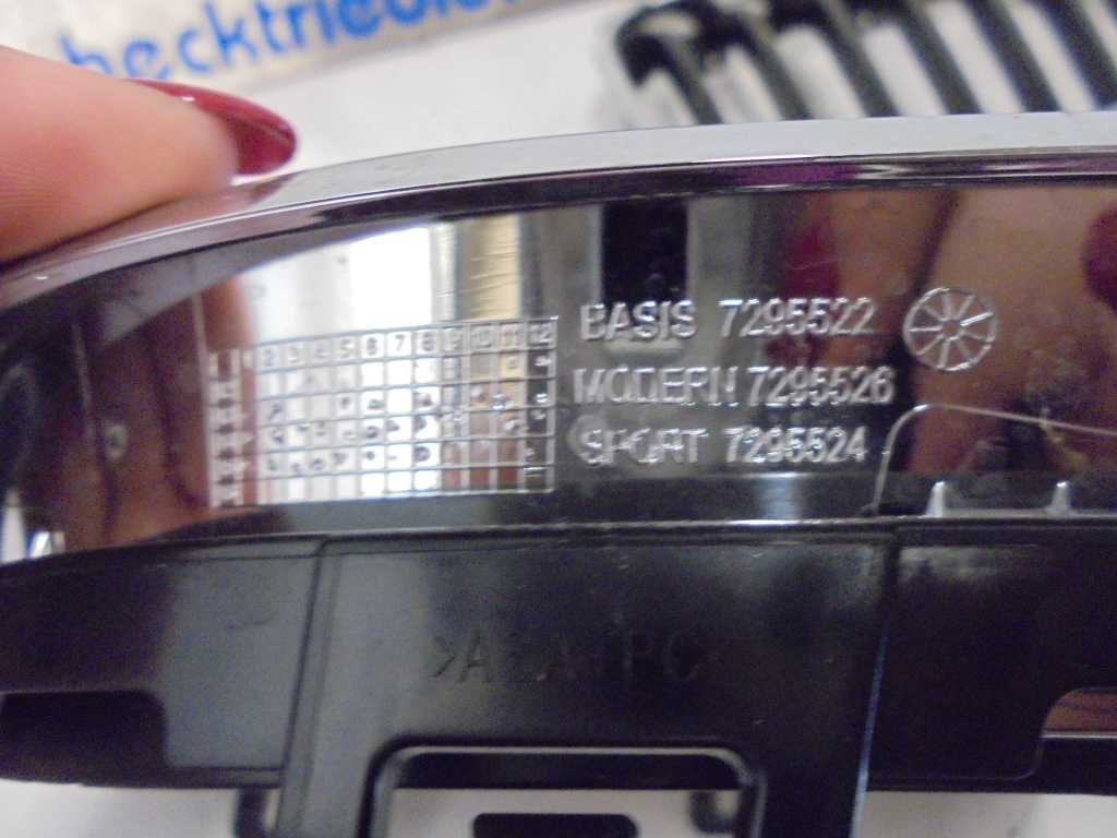 Orig_2er_BMW_F22_F23_Ziergitter_Front_vorne_BMW-Nieren_3_