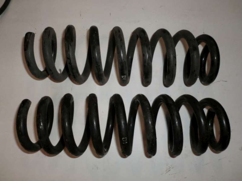 Originale_M-Technik_Federn_hinten_Spiralfedern_Hinterachse_BMW_E90_1_