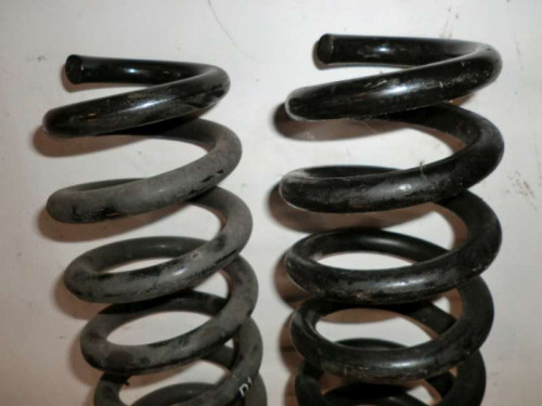 Originale_M-Technik_Federn_hinten_Spiralfedern_Hinterachse_BMW_E90_2_