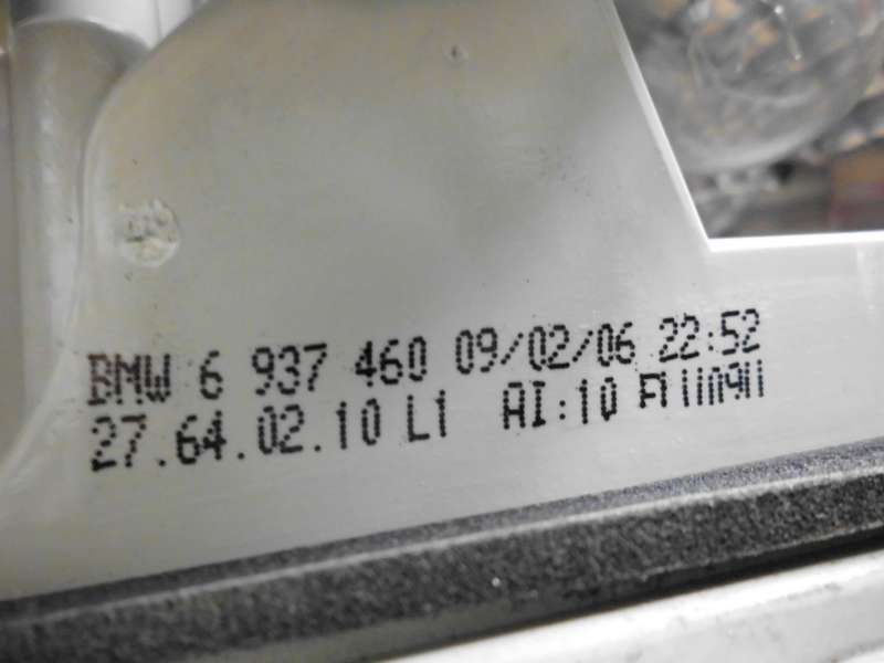 R_ckleuchte_R_cklicht_Heckklappe_rechts_BMW_E90_rot-wei_4_