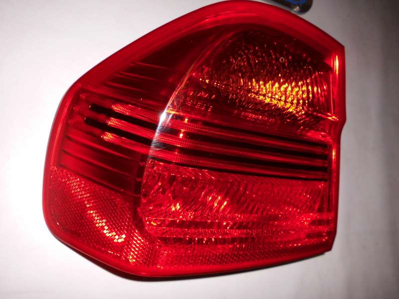 R_ckleuchte_R_cklicht_Seitenwand_links_BMW_E90_rot-wei_3_