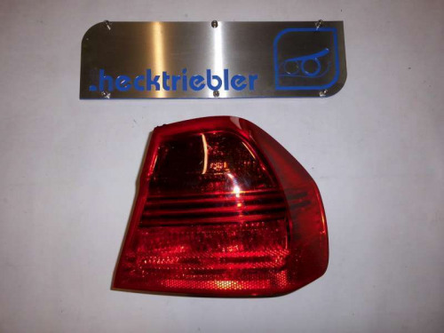 R_ckleuchte_R_cklicht_Seitenwand_rechts_BMW_E90_rot-wei_1_