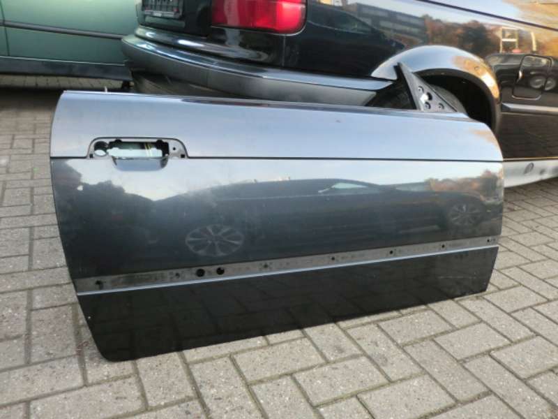 Rechte_T_r_Beifahrerseite_vorne_rechts_BMW_E36_Cabrio_-_diamantschwarz_metallic_2_