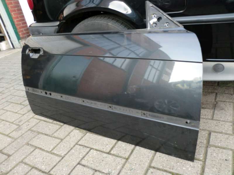 Rechte_T_r_Beifahrerseite_vorne_rechts_BMW_E36_Cabrio_-_diamantschwarz_metallic_3_