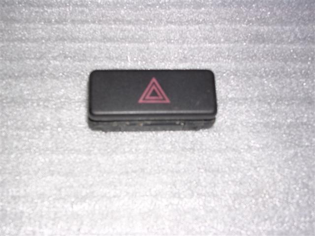 Schalter_Warnblinklicht_BMW_E36_E34_E32_Z3_4_
