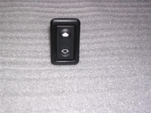 Schalter_el_Fensterheber_BMW_E36_-_8368943_-_61318368943_4_