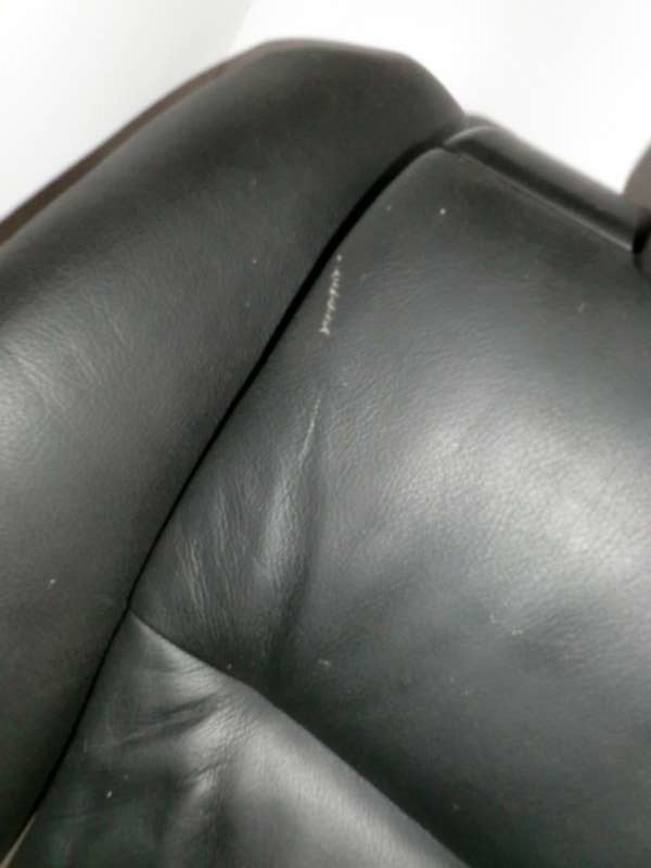 Schwarze_Lederausstattung_mit_T_rpappen_T_rverkleidungen_Memory_BMW_E39_Touring_19_