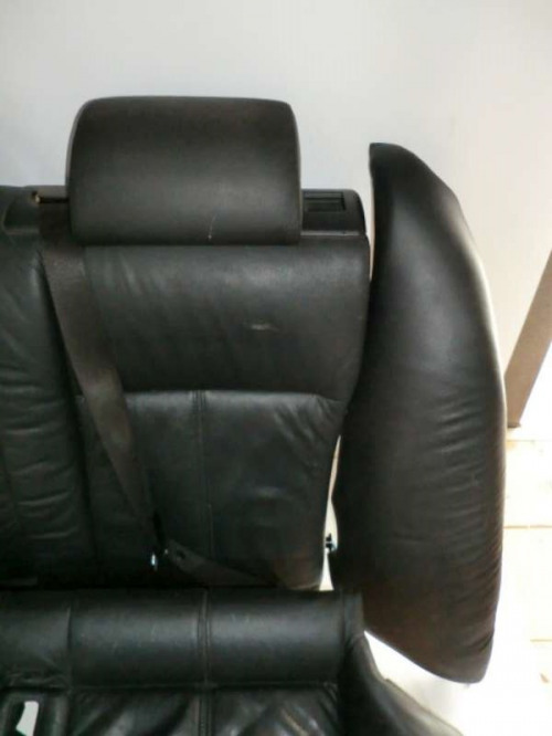 Schwarze_Lederausstattung_mit_T_rpappen_T_rverkleidungen_Memory_BMW_E39_Touring_28_