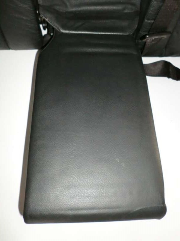 Schwarze_Lederausstattung_mit_T_rpappen_T_rverkleidungen_Memory_BMW_E39_Touring_32_