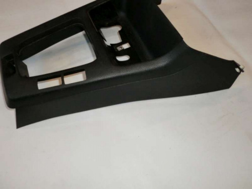 Schwarze_Mittelkonsole_BMW_E36_Compact_f_elektrischen_FH_51168146335_-_8146335_3_
