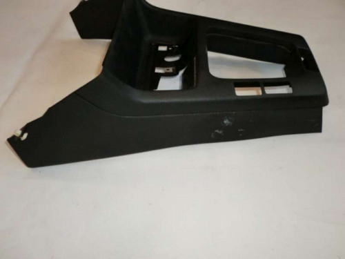 Schwarze_Mittelkonsole_BMW_E36_Compact_f_elektrischen_FH_51168146335_-_8146335_4_