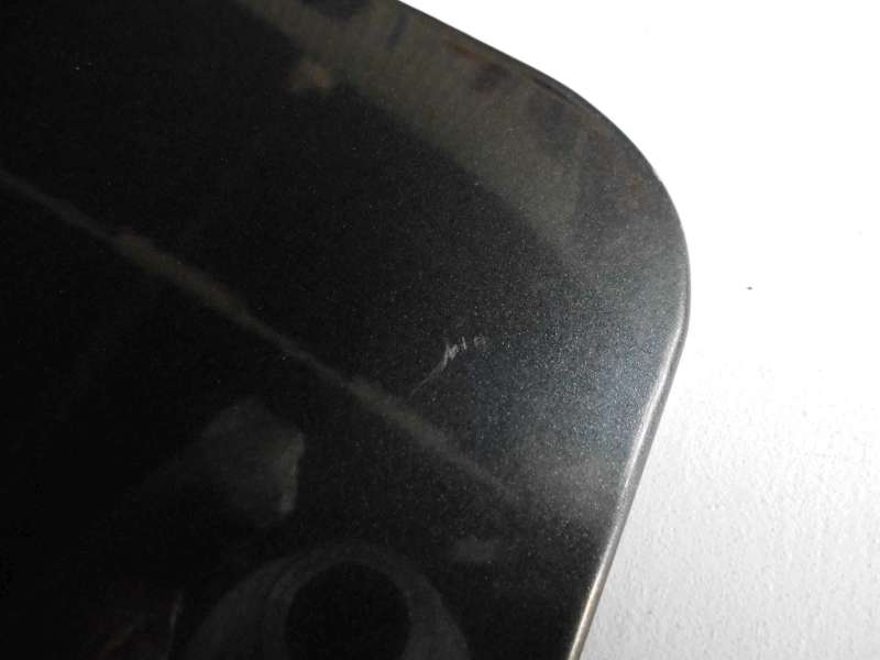 Tankklappe_BMW_E36_Limousine_Touring_-_BMW_diamantschwarz_metallic_181_4_