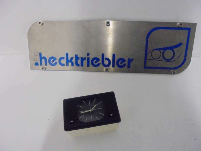 Zeituhr_Uhr_analog_BMW_E34_Touring_Limousine