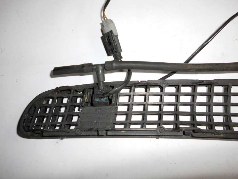 Ziergitter_L_ftungsgitter_Lufteinlass_Waschwasserd_sen_BMW_E46_6_