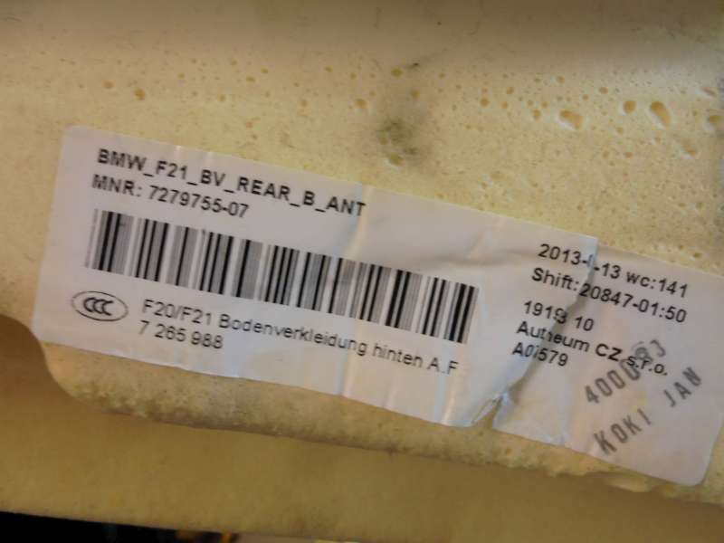 _BMW_1er_F21_auch_LCI_Teppichverkleidung_anthrazit_vorne_hinten_7272635_7265988_5_