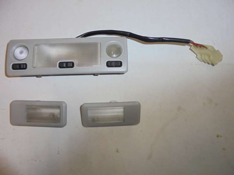 _Innenleuchten_Innenraumleuchten_Leselampen_BMW_E36_13808500_140929_140930_2_
