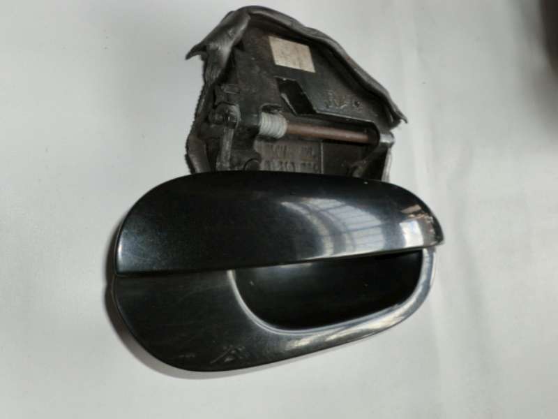 _Rechter_T_rgriff_Beifahrerseite_BMW_E39_rechts_-_cosmos_schwarz_metallic_305_