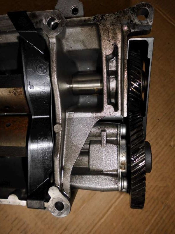 lpumpe-Ausgleichswellenlager_Einheit_BMW_M47N2_Motor_5_