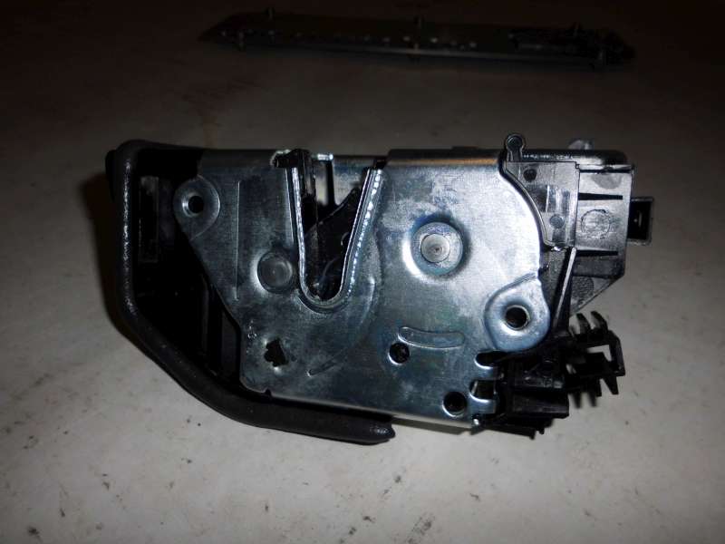 orig_BMW_Systemschloss_hi_links_X1_E84_X3_E83_F25_X4_X5_E70_4_