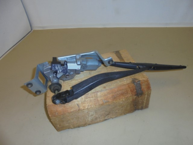 BMW_1er_Wischermotor_Heckscheibe_F20_F21_67637258532_3_