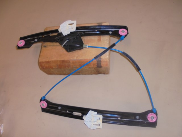 BMW_3er_Fensterheber_ohne_Motor_vorne_links_F30_F31_F80_51337281885_2_