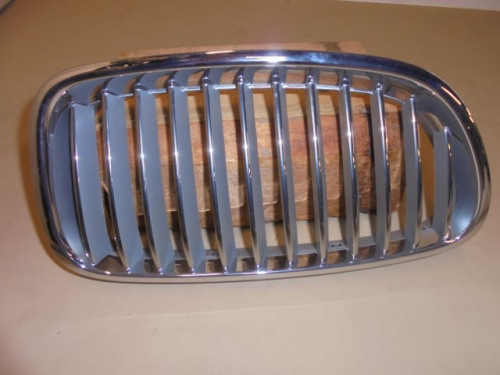 BMW_5er_F10_F11_Ziergitter_Front_rechts_F10_F11_51137203650_1_