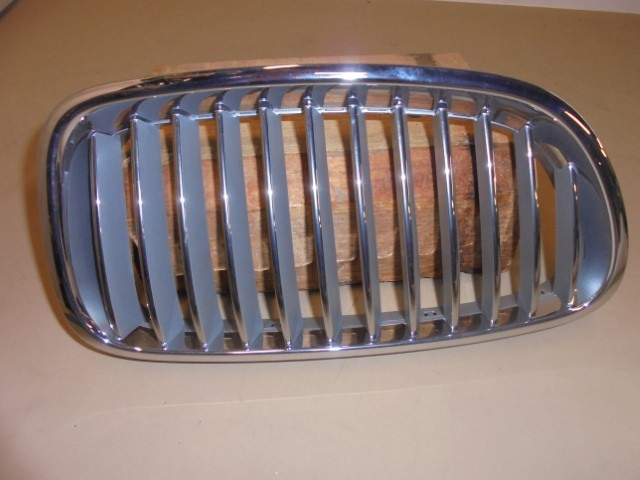 BMW_5er_F10_F11_Ziergitter_Front_rechts_F10_F11_51137203650_1_