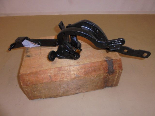 BMW_5er_F11_LCI_Scharnier_Heckklappe_links_41627206641_1_