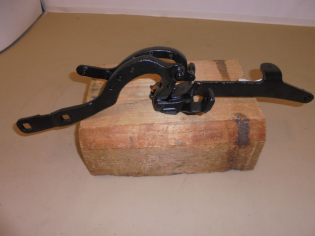 BMW_5er_F11_LCI_Scharnier_Heckklappe_links_41627206641_2_